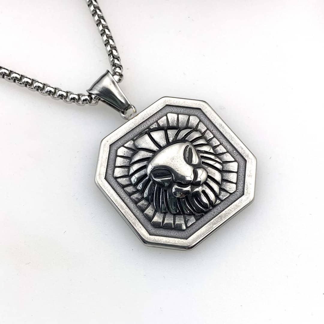 Vintage Silver Plated Necklace Lion King Pendant